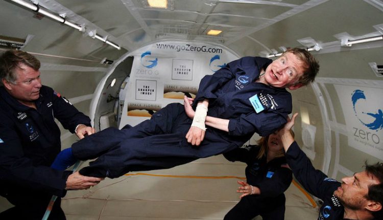 1024px-Physicist_Stephen_Hawking_in_Zero_Gravity_NASAs