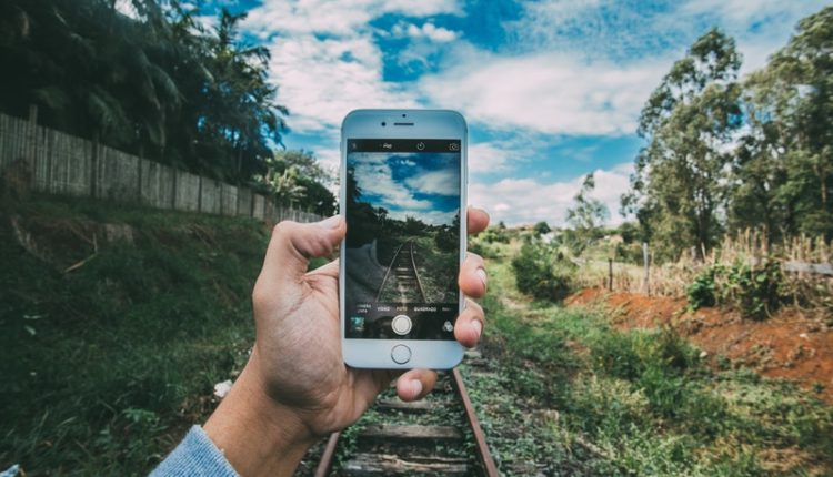 iPhone X Tesla/ Imagen Ilustrativa Fuente: @Pexels, Oaxaca