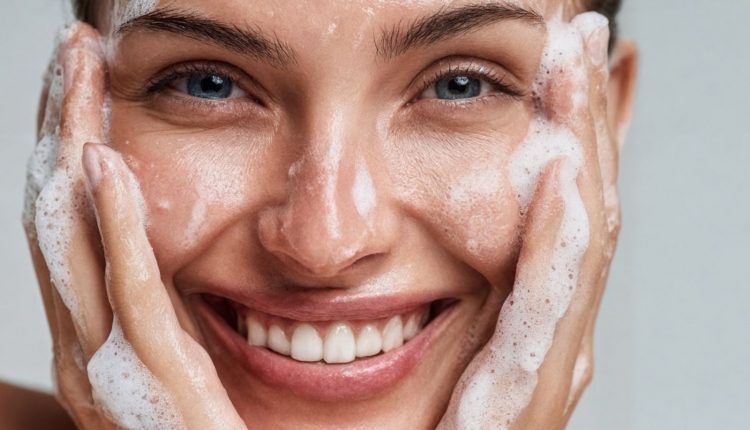 Guía: ¿Cómo limpiar el protector solar correctamente?