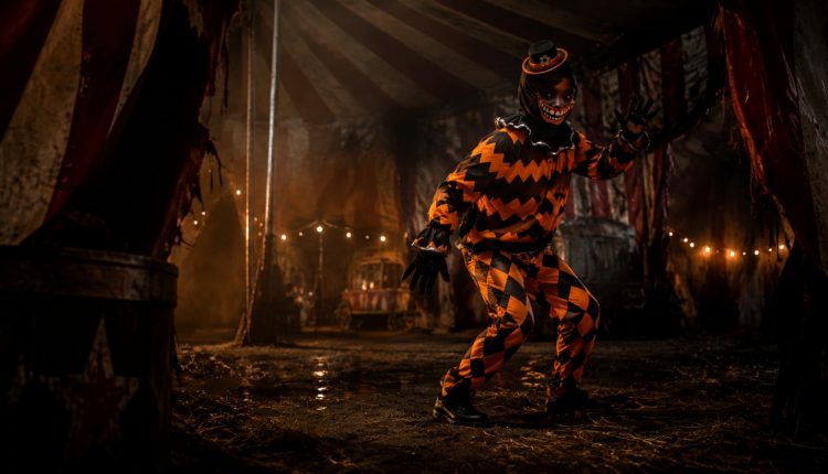 Target enfrenta críticas por disfraz de Halloween para niños y termina retirándolo