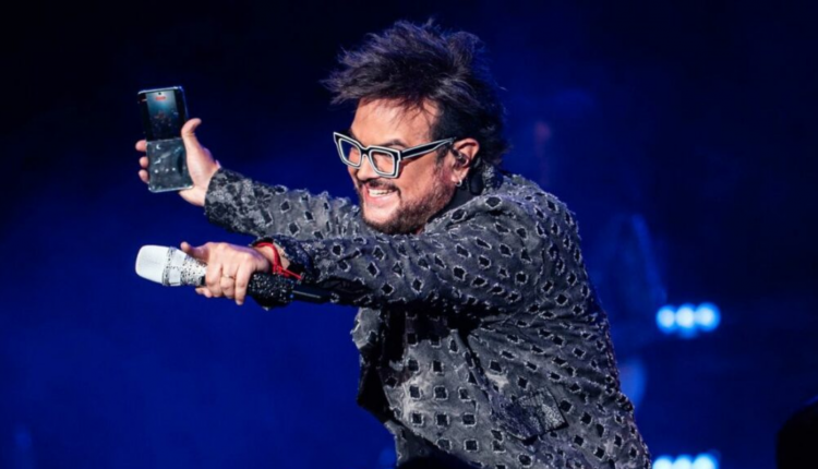 Aleks Syntek revela diagnóstico psiquiátrico y aplaza su gira europea